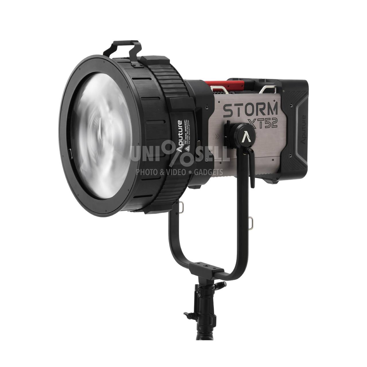 Aputure Motorized CF16 Fresnel (Flight Case Kit)